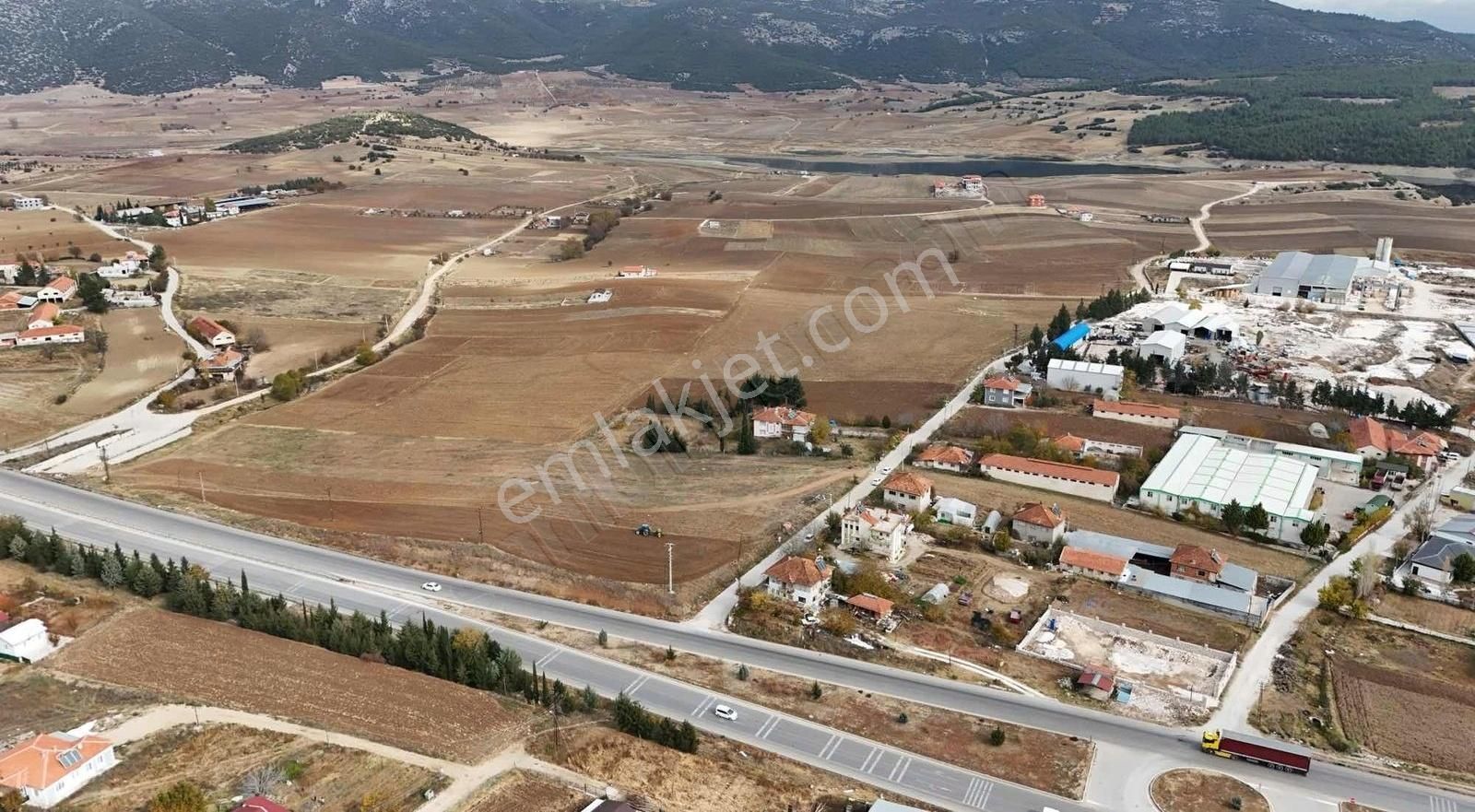 Bucak Seydiköy Köyü Satılık Konut İmarlı Açan'dan Seydiköyde İmarlı 1.500 M2 !