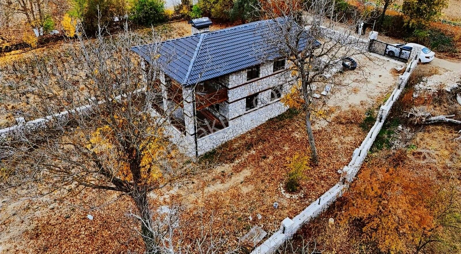 Çeltikçi Bağsaray Köyü (Yukarı) Satılık Villa Açan'dan Ultra Lüx Taş Ev Villa