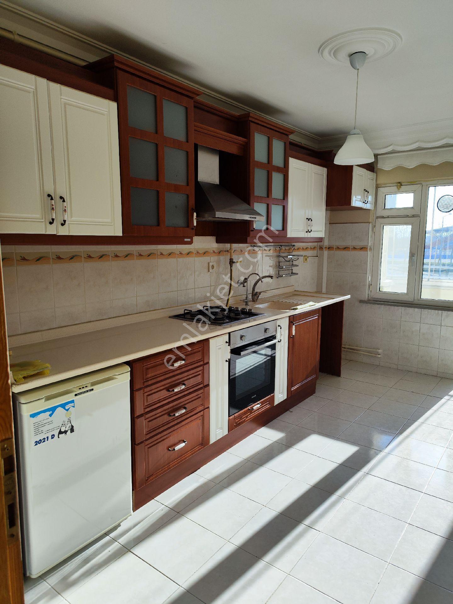 Yatirimlik Fırsat Daire 3+1 150m2 2'nci Kat - Görsel 9