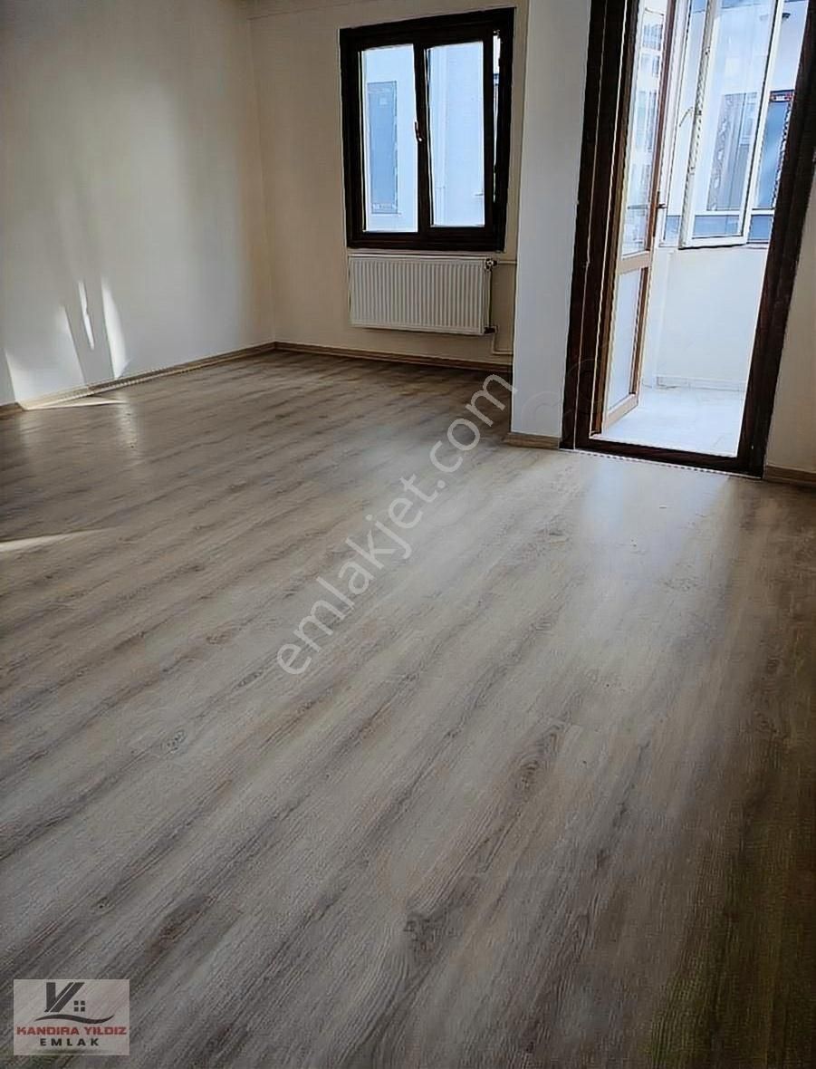 Üsküdar Cumhuriyet Kiralık Daire Cumhuriyet Te 3+1 Yan Yol Emaar Ve Finas Merkezi Çok Yakın