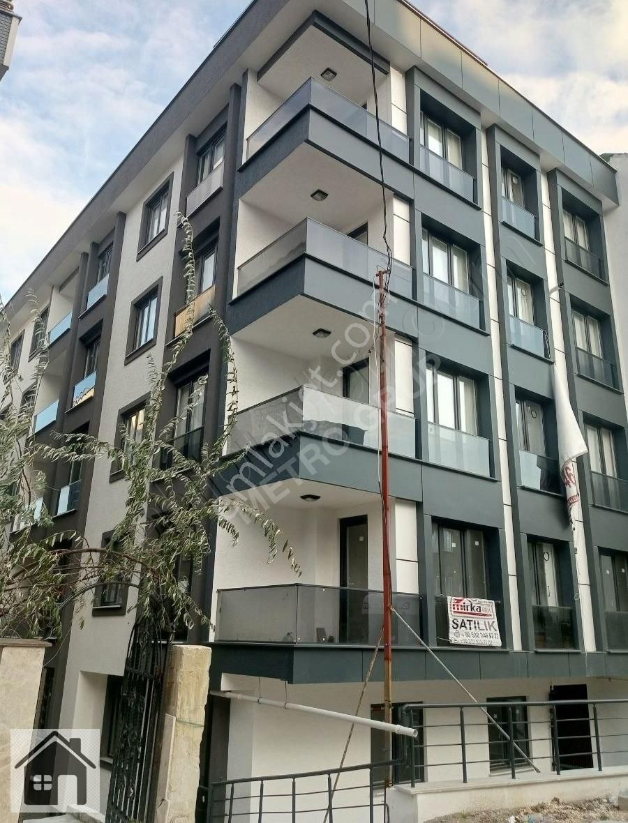 Beylikdüzü Yakuplu Kiralık Daire Beylikdüzü Yakuplu Mahallesinde Evebyn Banyolu 2+1 Kiralık Daire