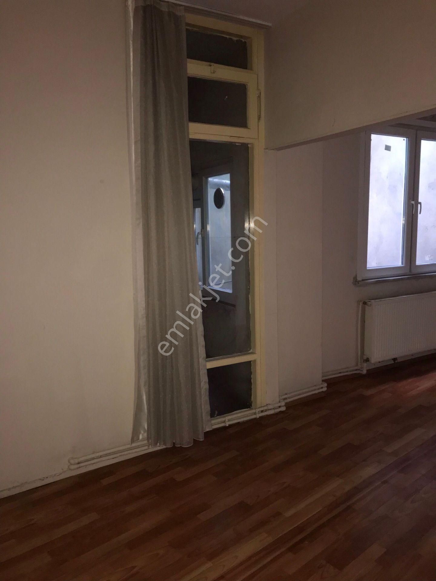 Sözgen'den Beyoğlu Kasımpaşa Kızılay Meydanı'nda Kiralık 1+1, 70m2, 2.kat Daire - 267k - Görsel 20