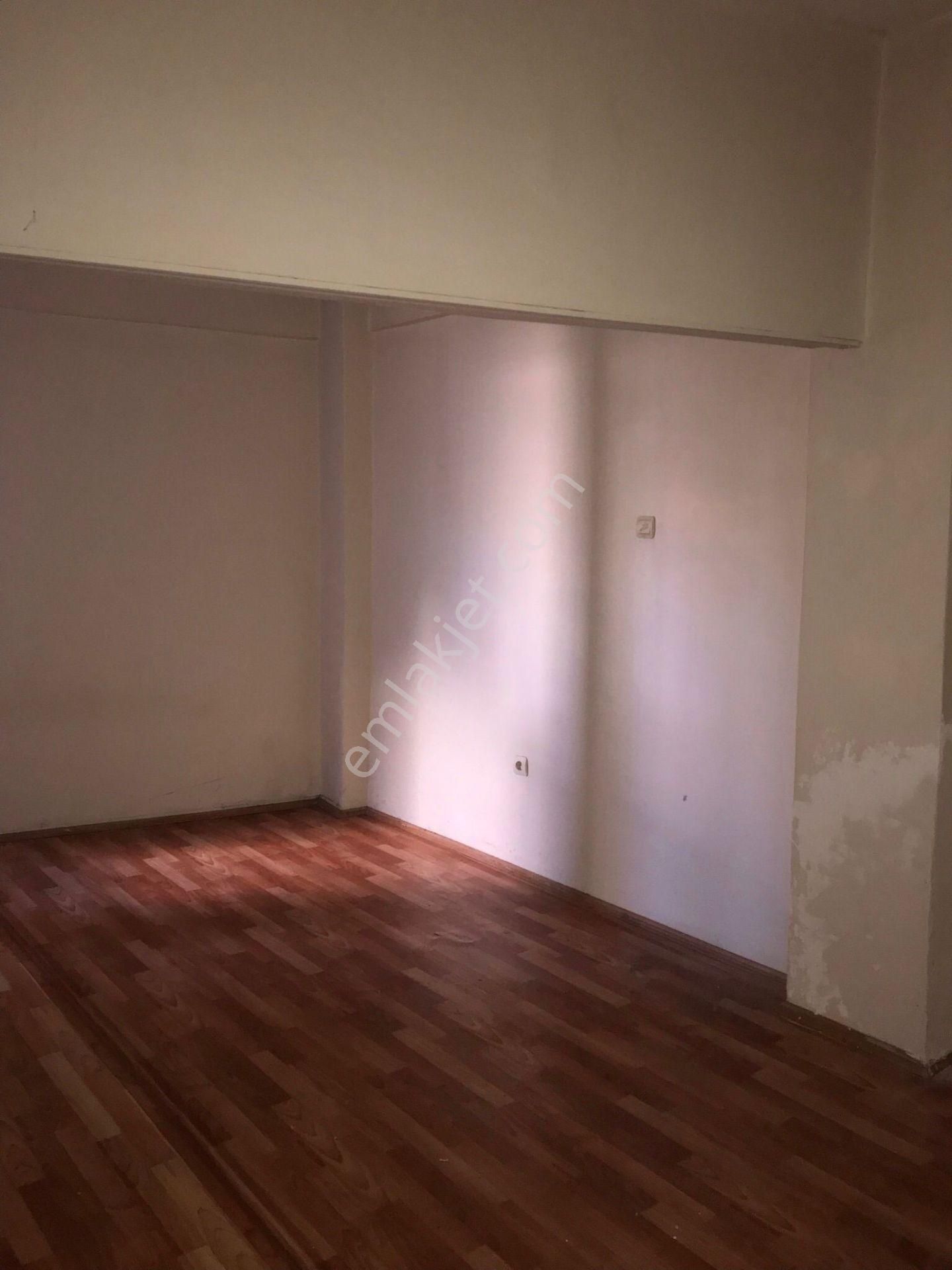 Sözgen'den Beyoğlu Kasımpaşa Kızılay Meydanı'nda Kiralık 1+1, 70m2, 2.kat Daire - 267k - Görsel 19