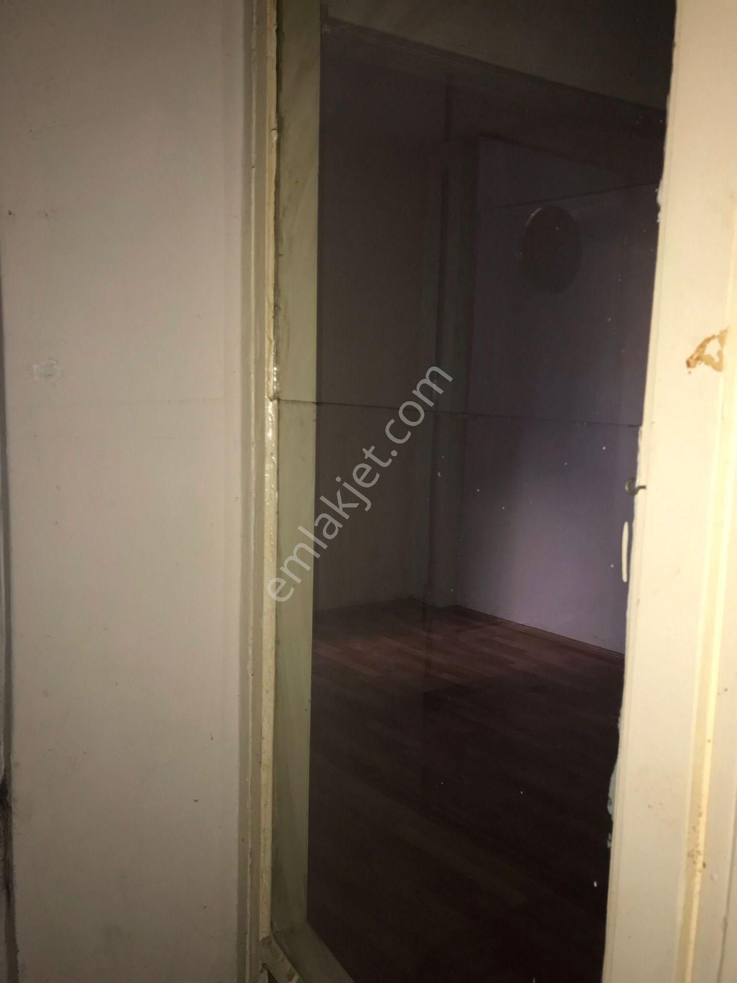 Sözgen'den Beyoğlu Kasımpaşa Kızılay Meydanı'nda Kiralık 1+1, 70m2, 2.kat Daire - 267k - Görsel 13