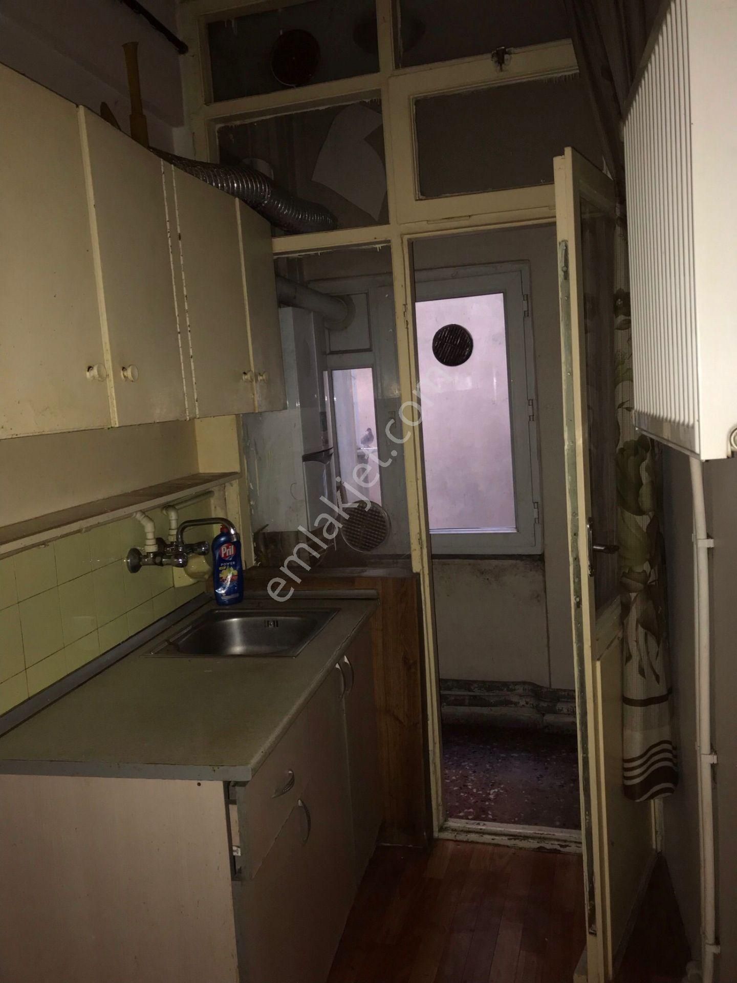 Sözgen'den Beyoğlu Kasımpaşa Kızılay Meydanı'nda Kiralık 1+1, 70m2, 2.kat Daire - 267k - Görsel 21