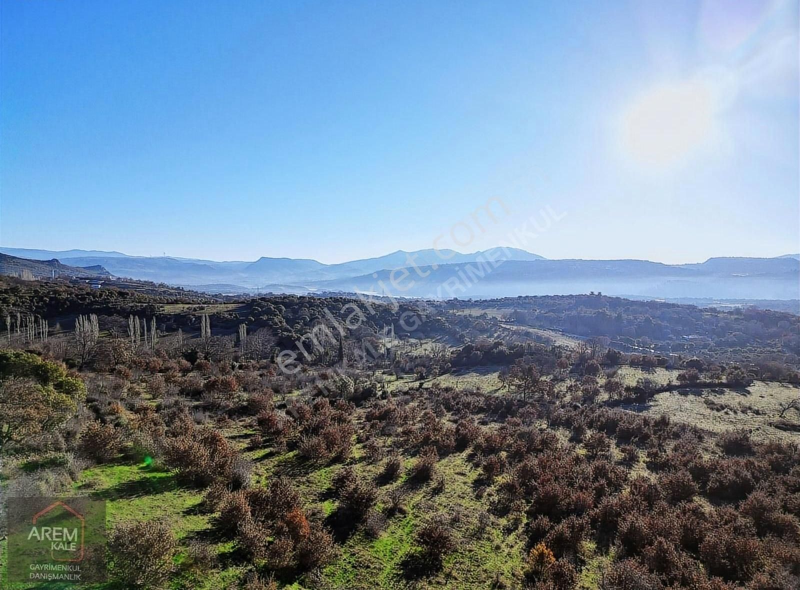 Ayvacık Tartışık Köyü (Aşağı Tartışık) Satılık Tarla Ayvacık Tartışık Köyünde 8 Dönüm Arazi Göl Manzaralı