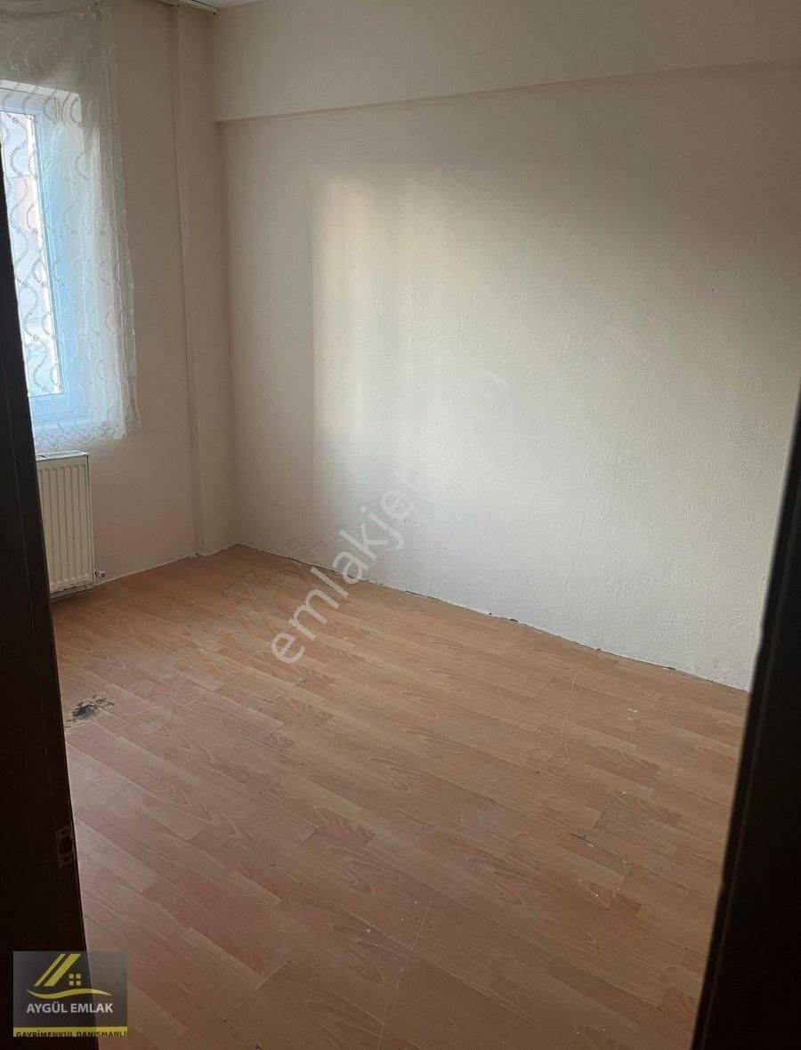 İnegöl Esentepe Satılık Daire Aygül'den Bursa İnegöl Güzel Evler 120m2 3+1 1.kat Satılık Daire