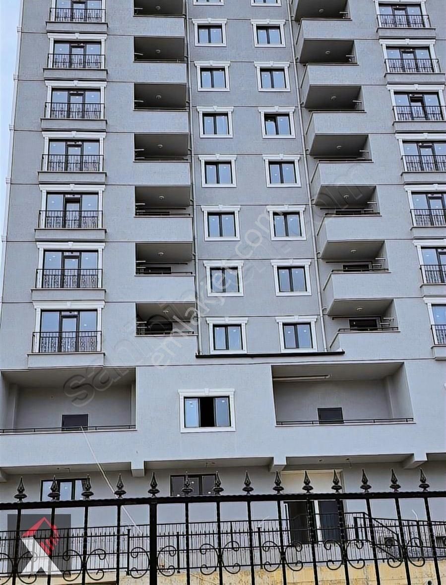 Pendik Dumlupınar Satılık Daire Pendik Site De 3+1 Açiklamayı Okuyunuz