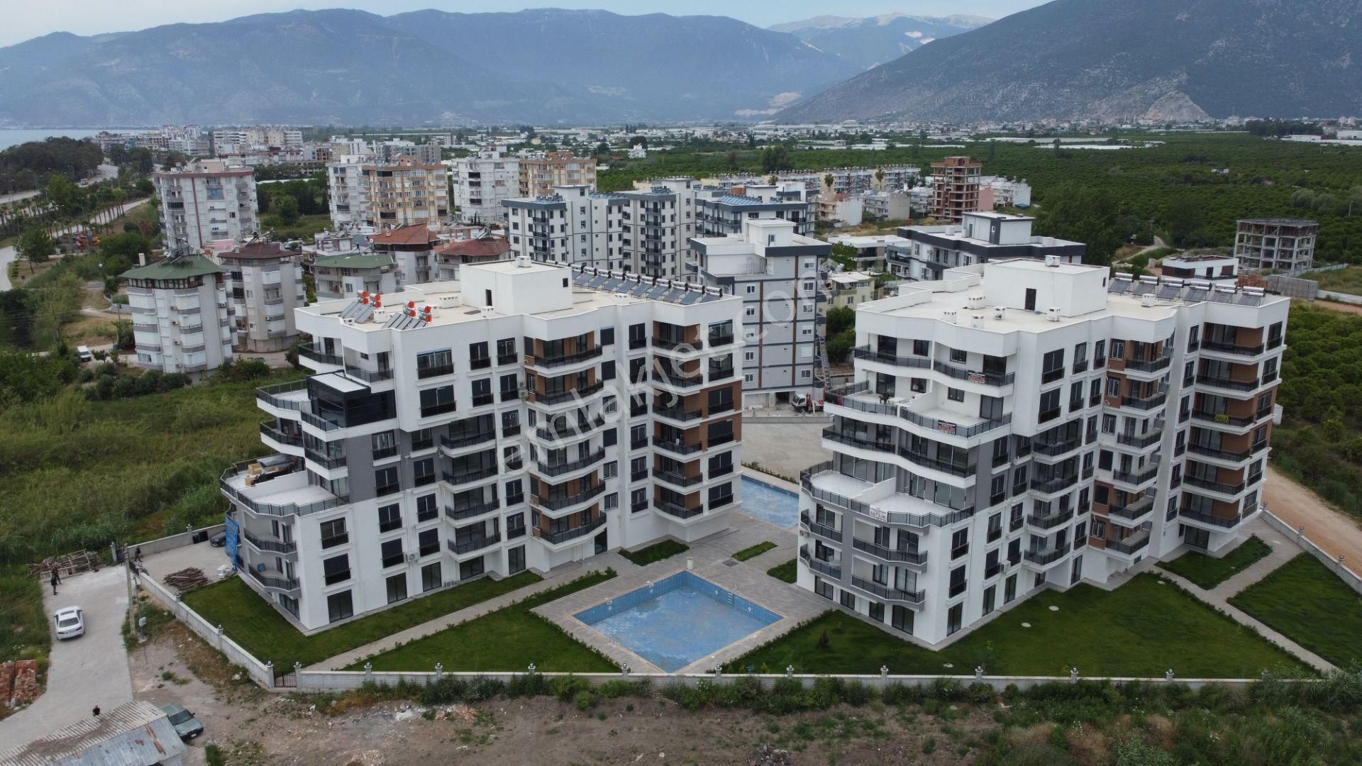 Finike Sahilde Deniz Manzaralı Satılık Lüks 2+1 Daire - Görsel 3