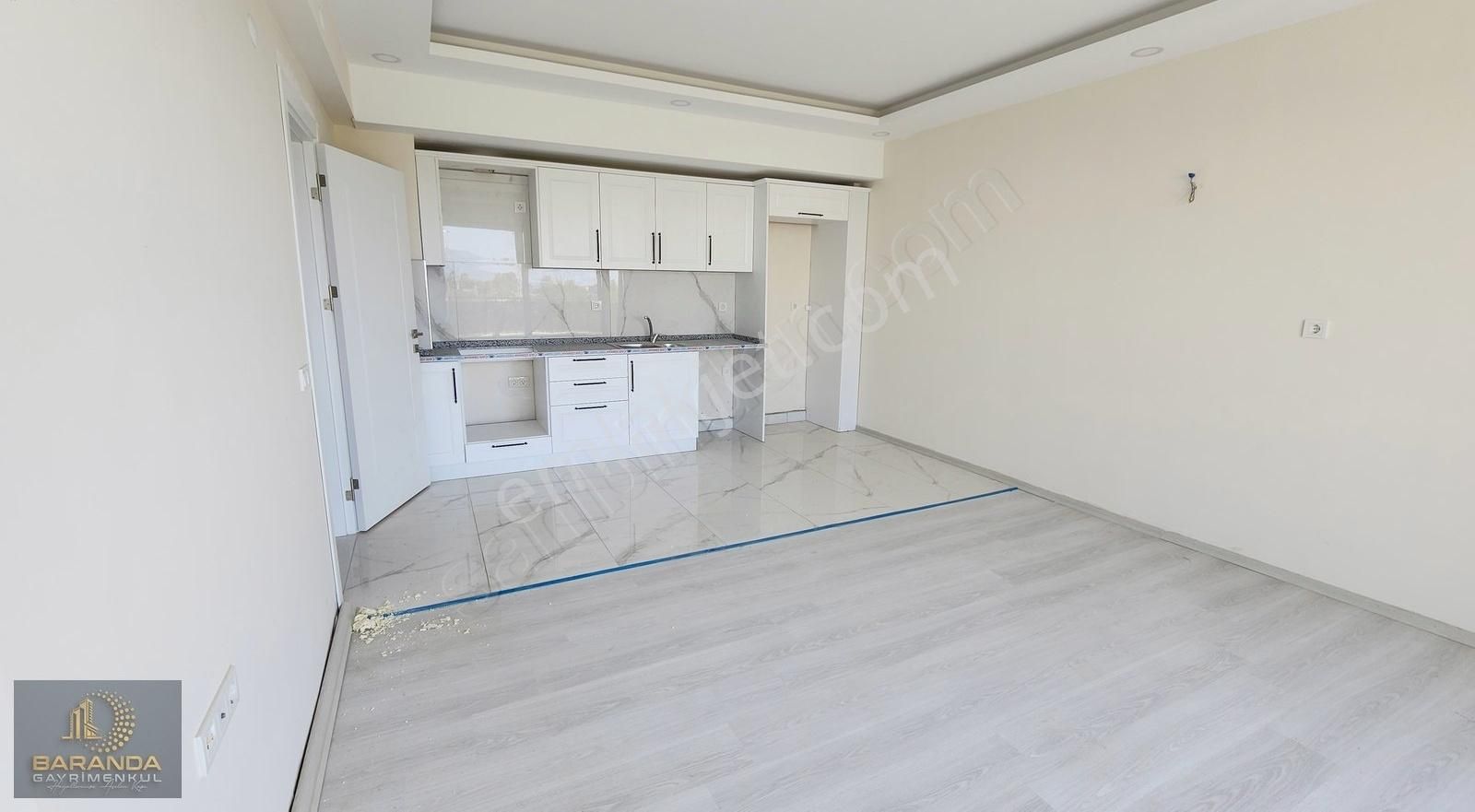 Finike Sahilde Lüks Projede Deniz Manzaralı Satılık 1+1 Rezidans - Görsel 14