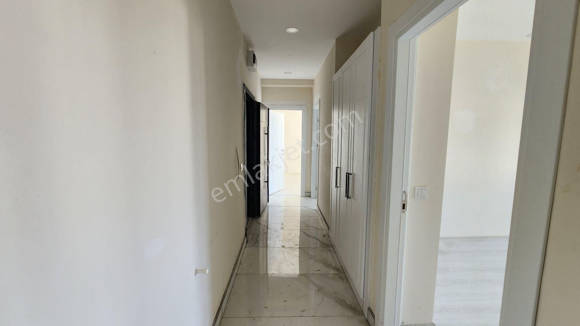 Finike Sahilde Lüks Projede Deniz Manzaralı Satılık 2+1 Rezidans - Görsel 8