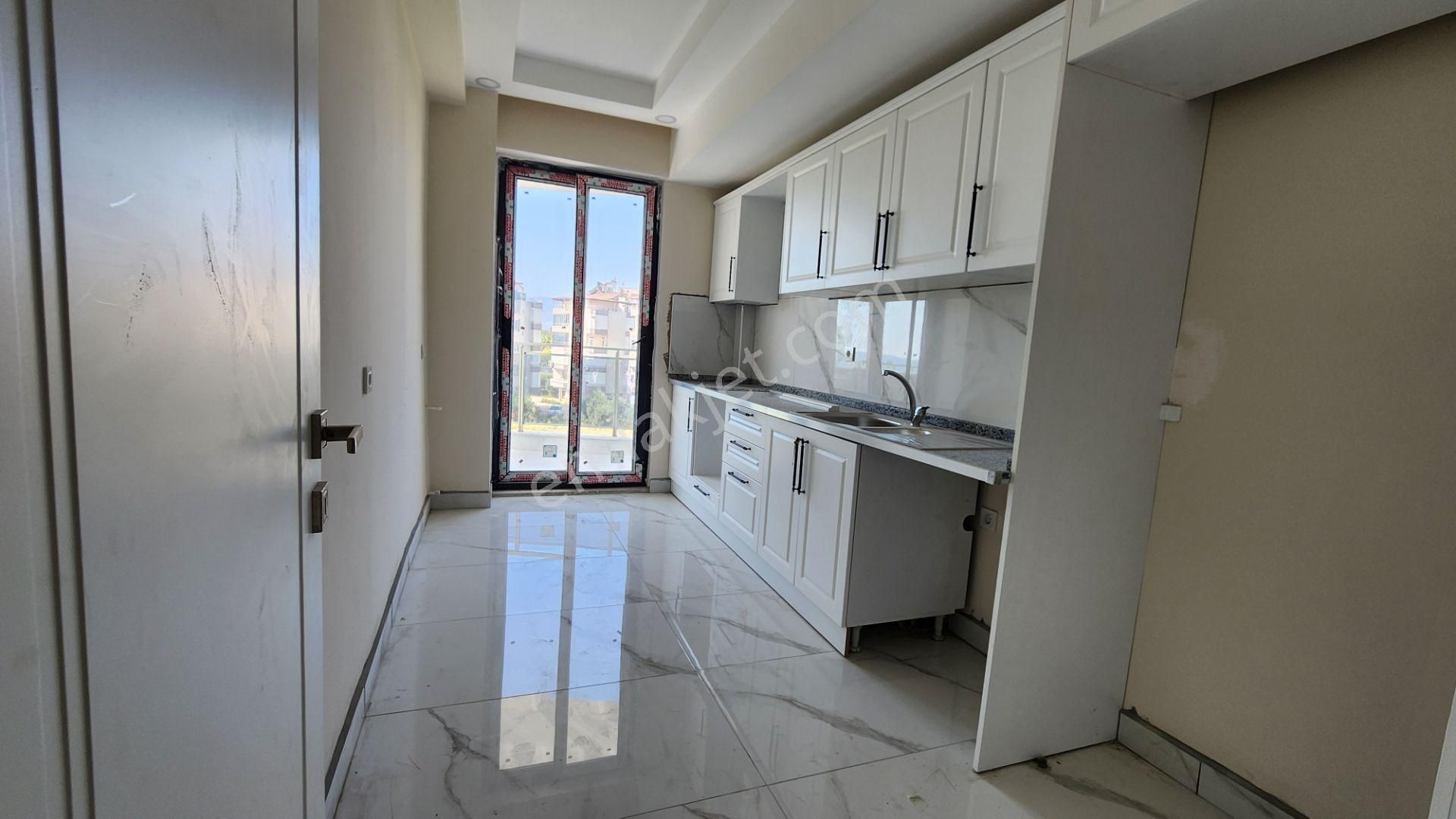 Finike Sahilde Lüks Projede Deniz Manzaralı Satılık 2+1 Rezidans - Görsel 12