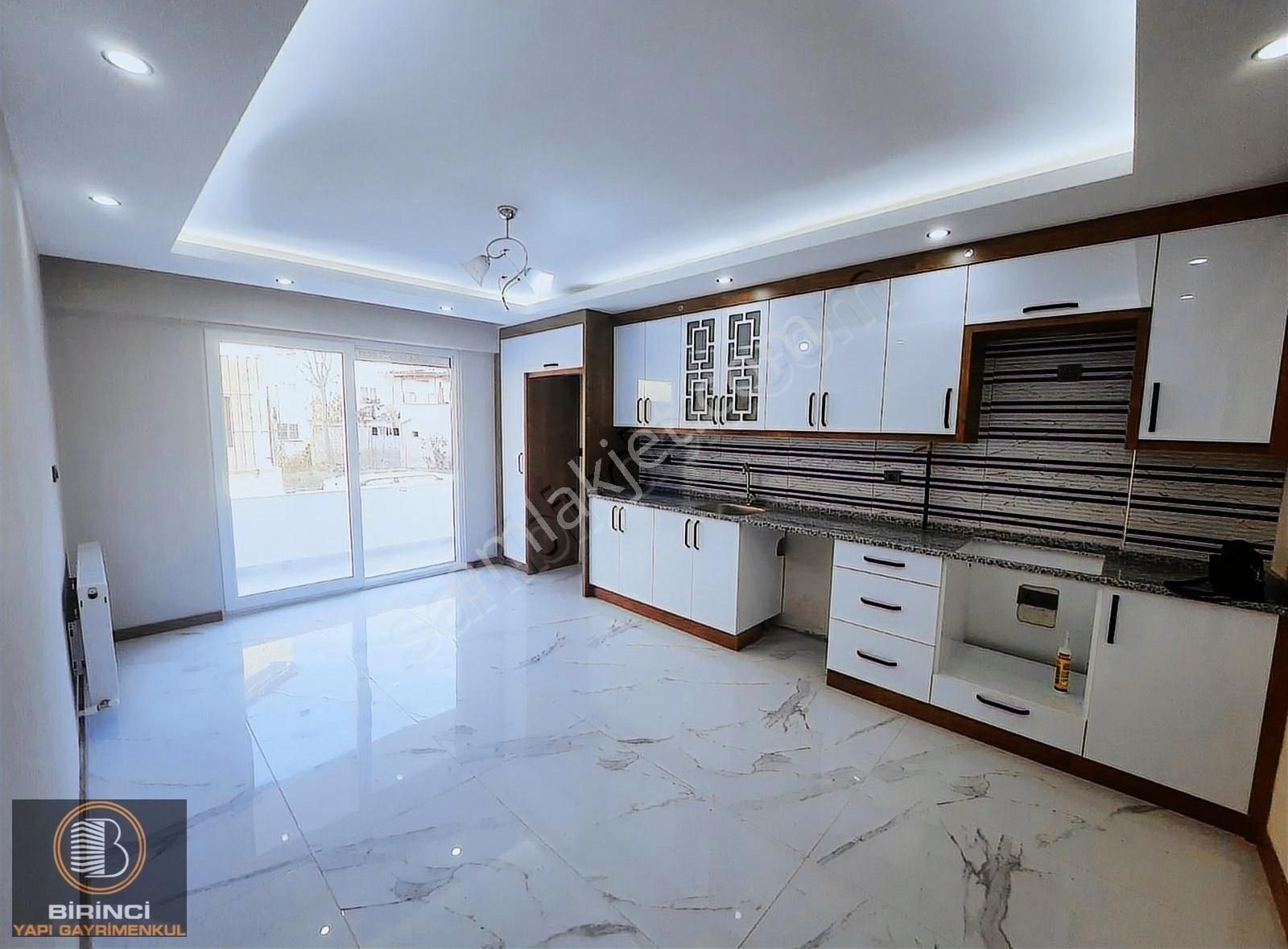 Pamukkale Hacıkaplanlar Satılık Daire Çınar Da İçi Komple Yenilenmiş 3+1/150 M² Daire