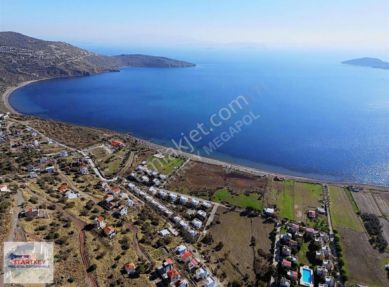 Dikili Çandarlı Satılık Villa İmarlı İzmir Çandarlı'da Eşsiz Deniz Manzaralı, Fırsat, İmarlı Arsa