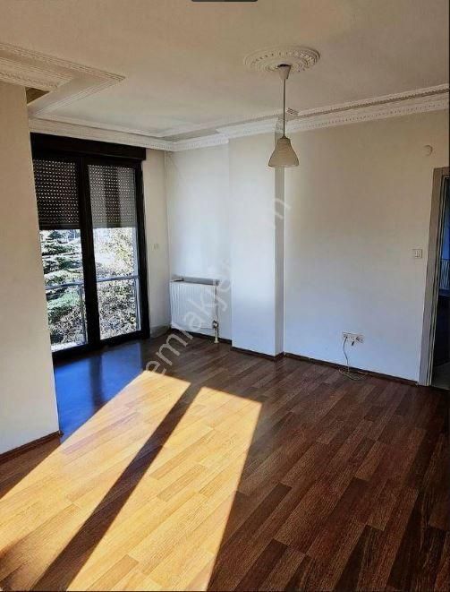 Kadıköy Sahrayı Cedit Satılık Daire Sahrayıcedid E5 E Yakın 3+1 Otoparklı 100m2 Boş Oturuma Hazır