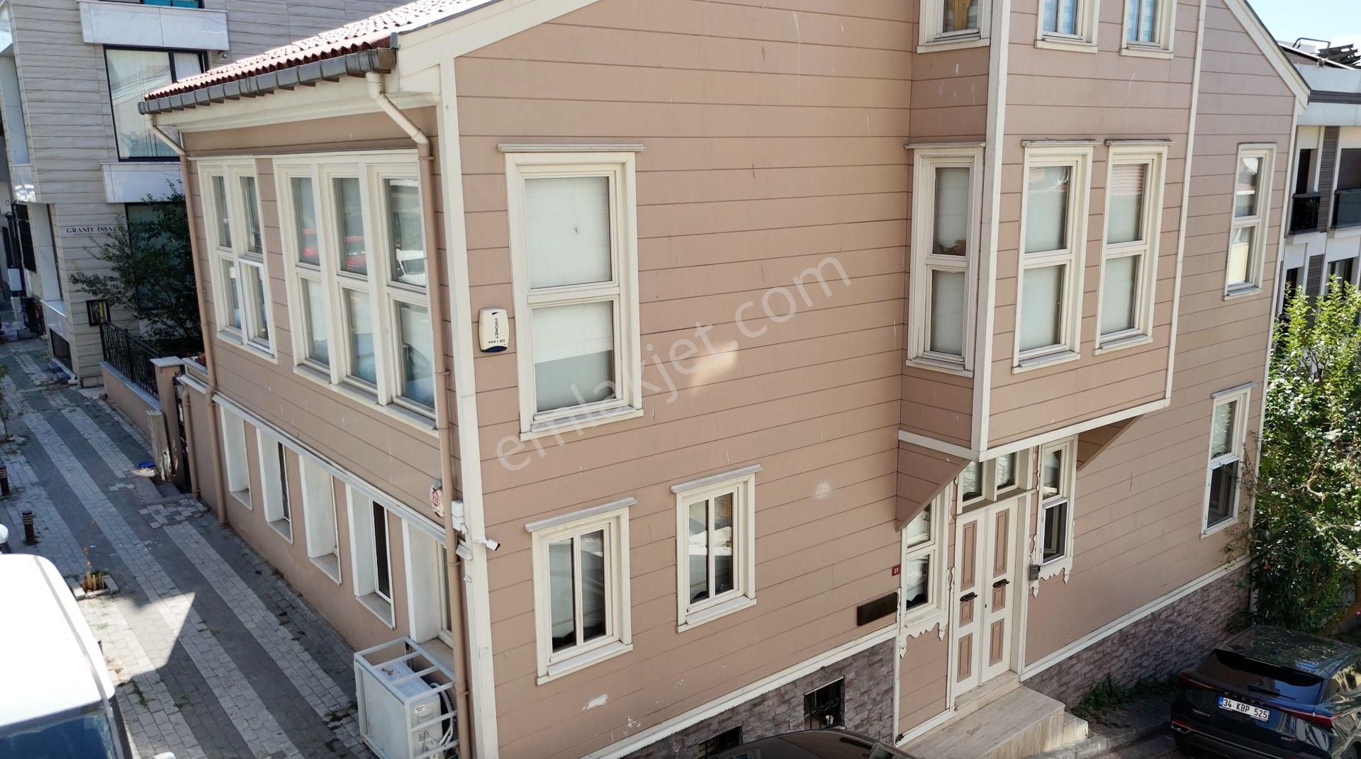 Salacak'ta Satılık 3.5 Katlı Restore Edilmiş Tarihi Köşk - Görsel 7