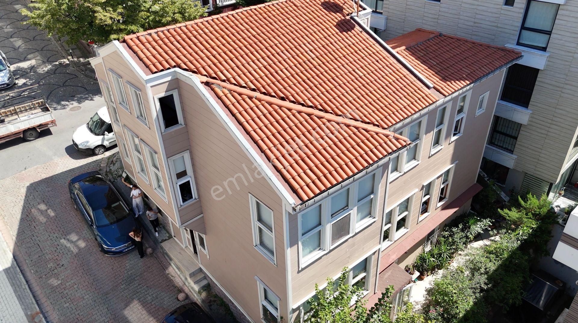 Salacak'ta Satılık 3.5 Katlı Restore Edilmiş Tarihi Köşk - Görsel 10