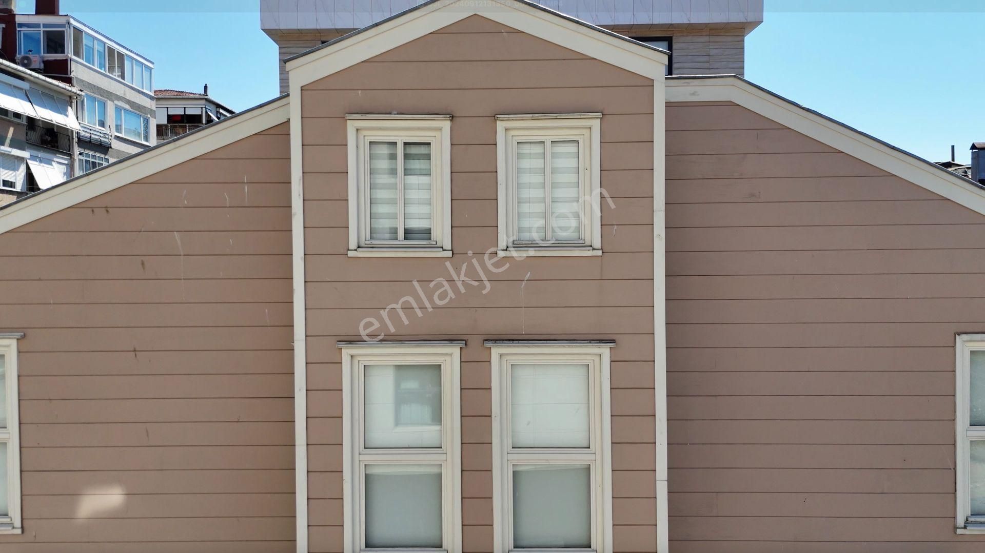 Salacak'ta Satılık 3.5 Katlı Restore Edilmiş Tarihi Köşk - Görsel 2