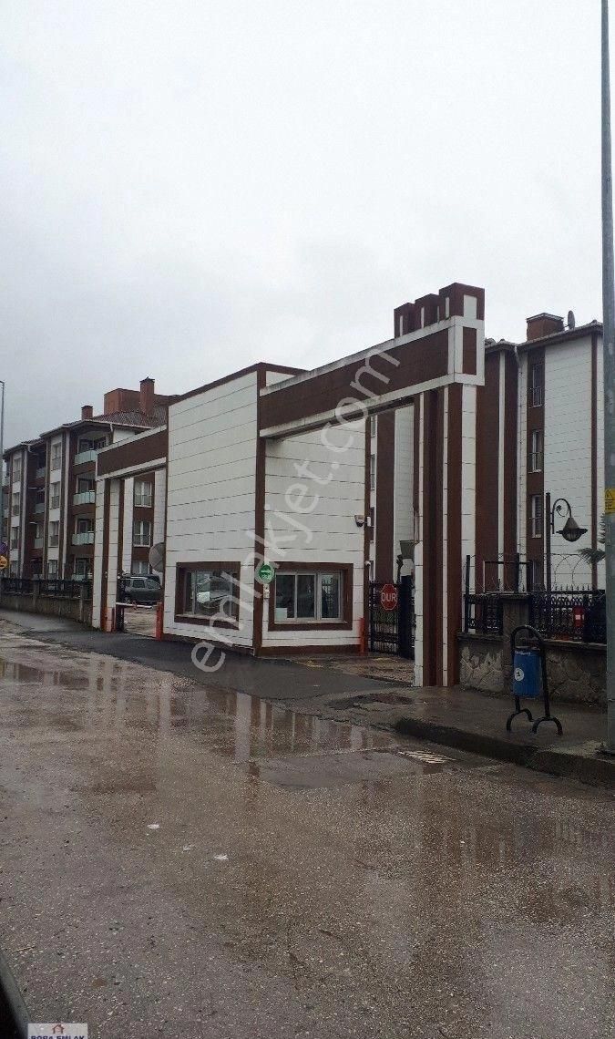 Düzce Merkez Camikebir Kiralık Daire Düzce Merkezde Camikebir Mahallesi Toki Bloklarında 4+1 160 M2 Kiralık Daire