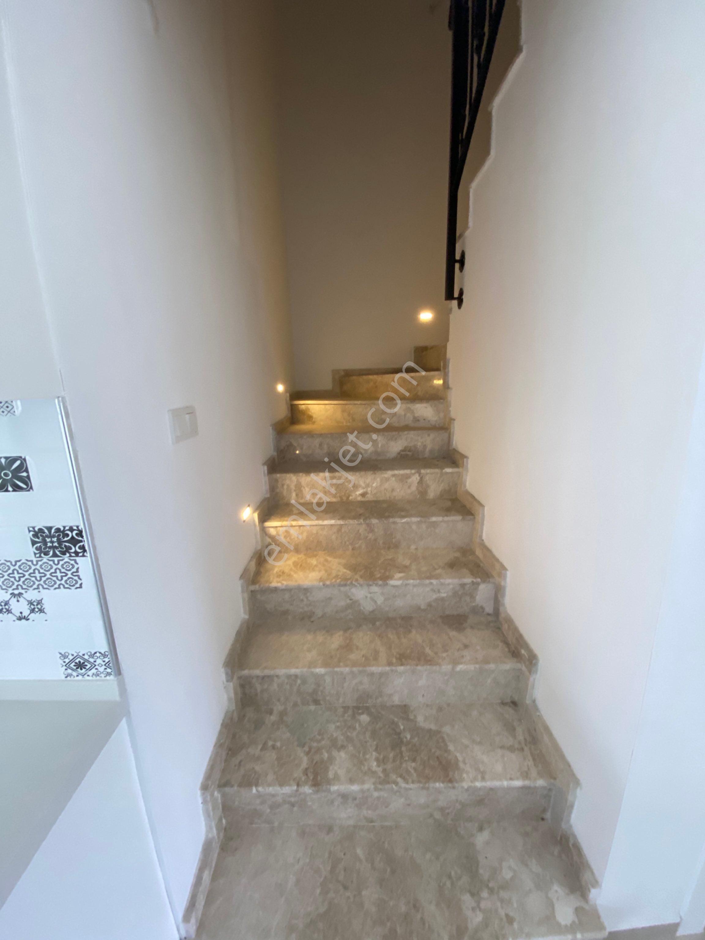 Alya Gayrimenkul Çeşme Şifnede 3+1 Villa - Görsel 12