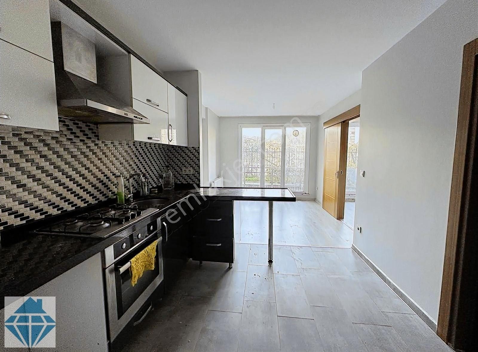 İstanbul Sarıyer Metroya Yakın Kiralık Daire Green Pine Maslak Residence 52 M2 Fırsat Bahçe Katı 1+1