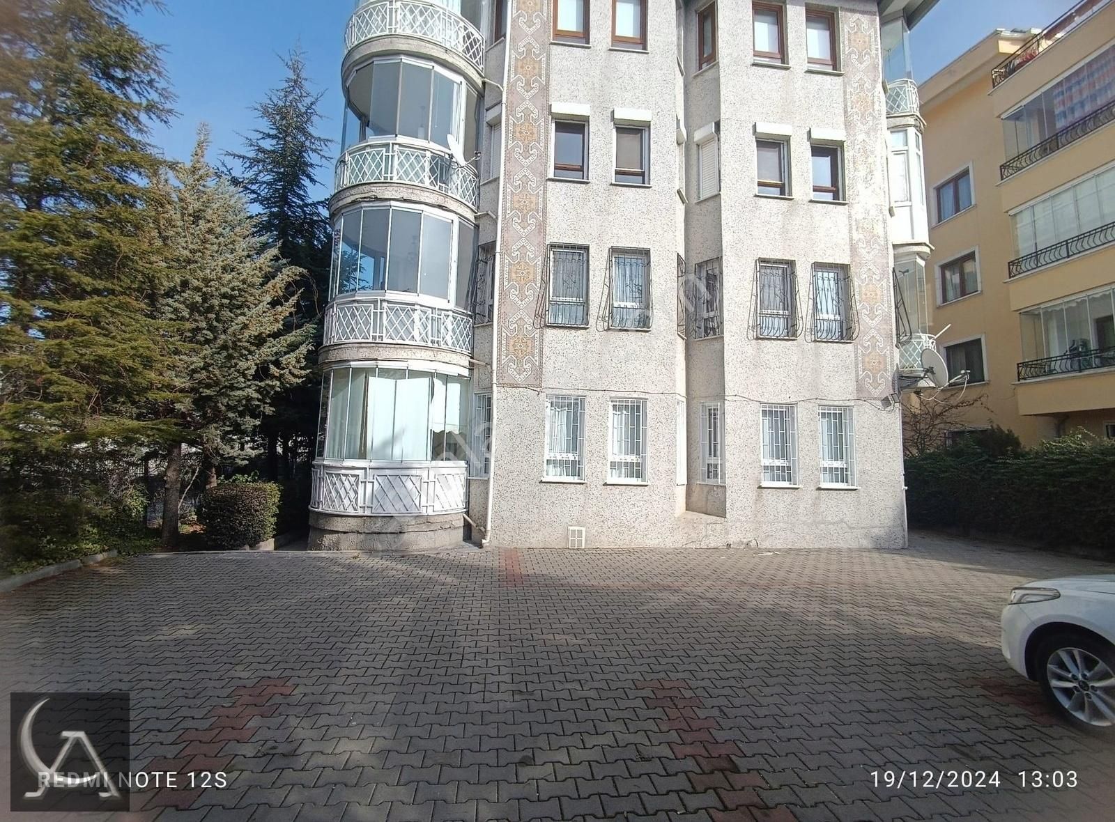 Çankaya Kırkkonaklar Satılık Daire 450.cadde 381.sokakda Masrafsız 3+1 Yüksek Giriş Daire