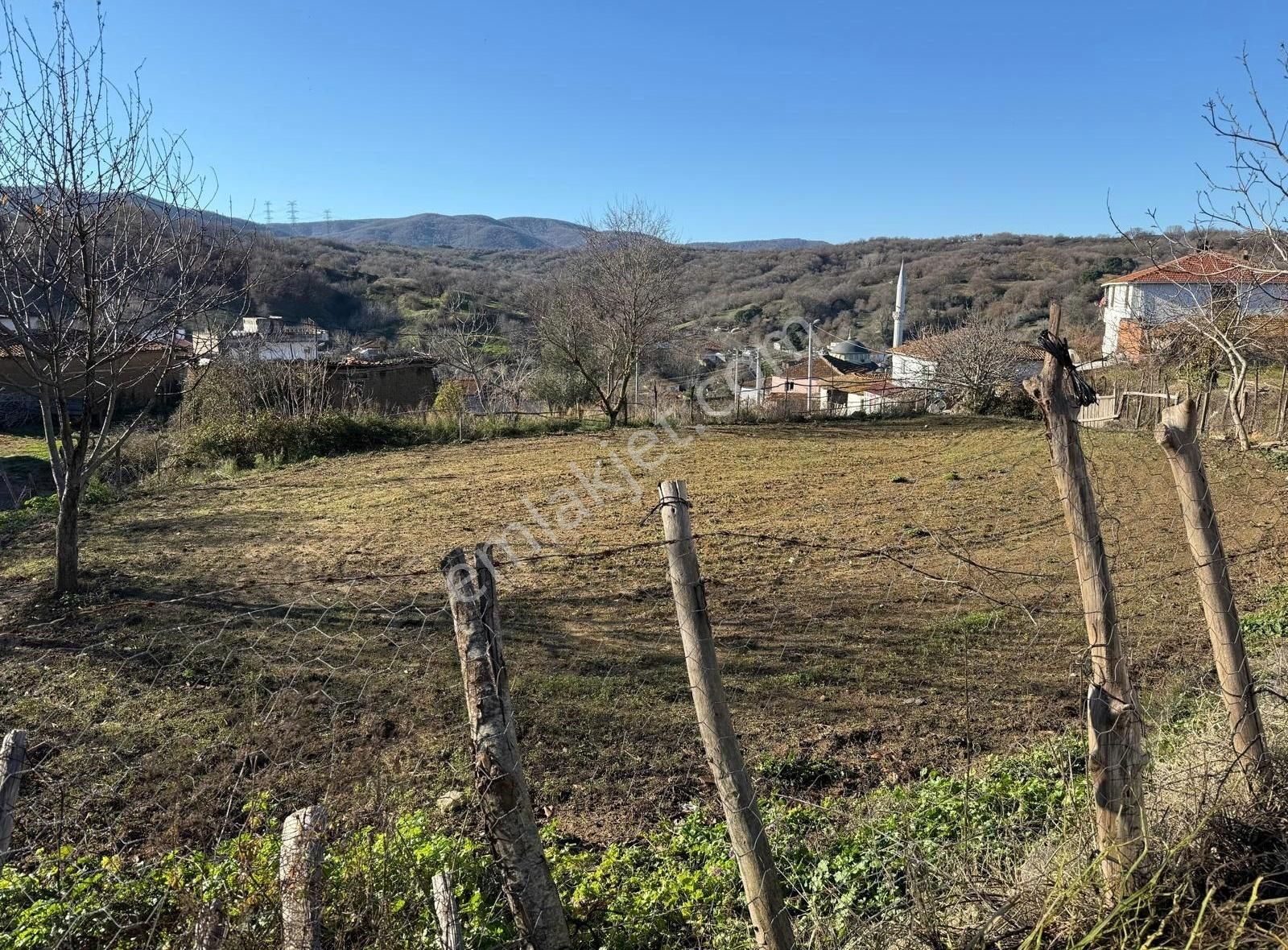 Lapseki Güreci Köyü Satılık Konut İmarlı Lapseki Güreci Köyünde 620 M2 İmarlı Arsa Fırsatı!