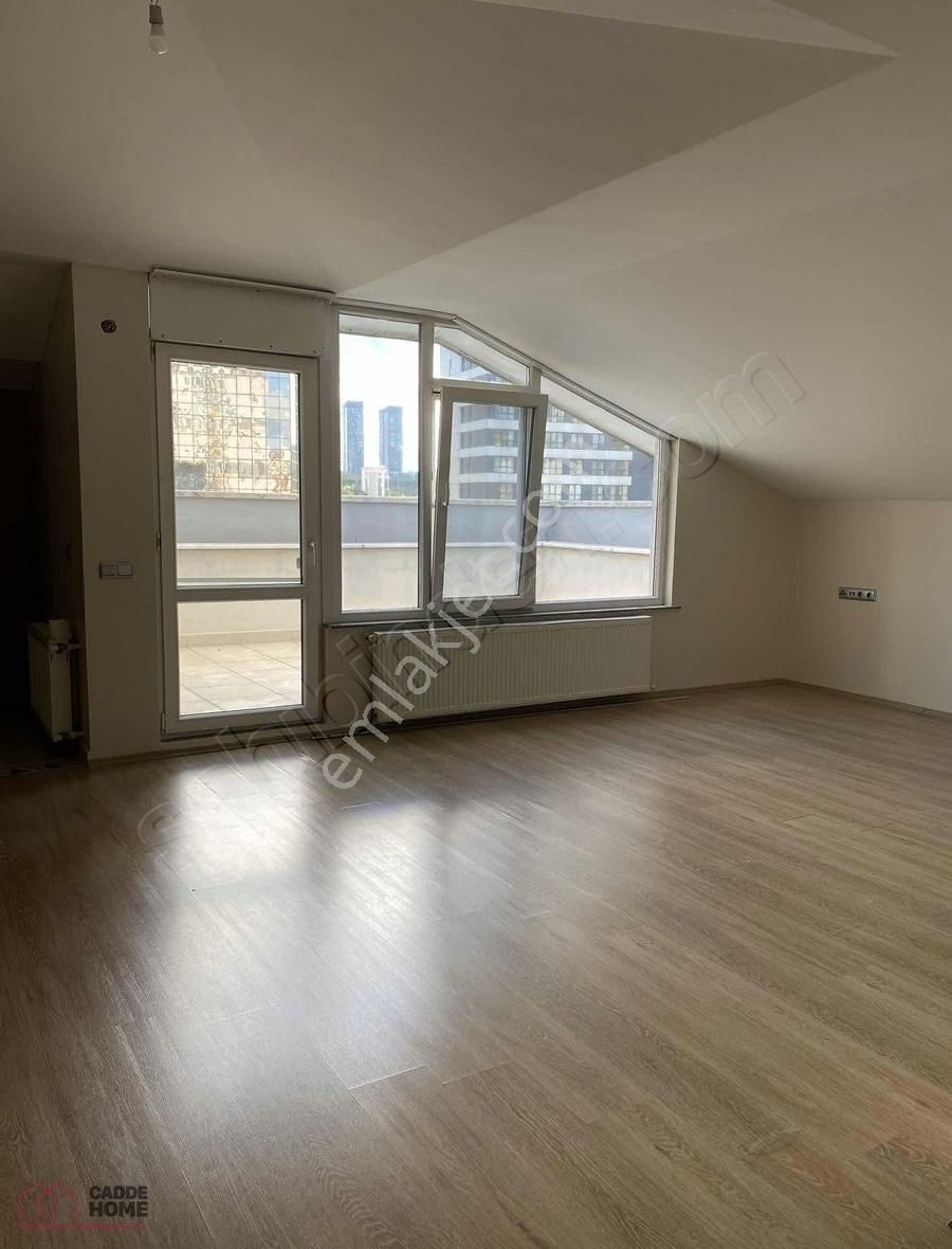 Ümraniye İnkılap Kiralık Daire Kiralık 3+1 Çatı Katı