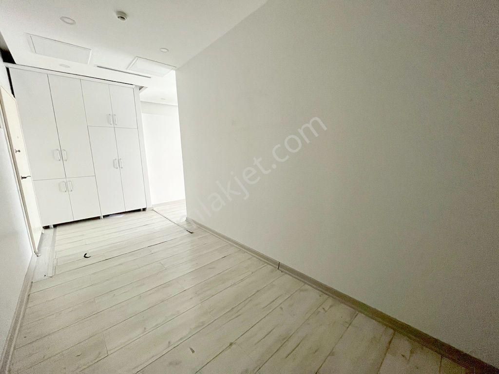 Ginza Lavinya Park Plaza'da E5 Cepheli Kiracılı Satılık Ofis - Görsel 9