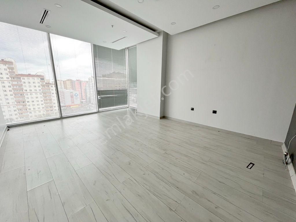 Ginza Lavinya Park Plaza'da E5 Cepheli Kiracılı Satılık Ofis - Görsel 3