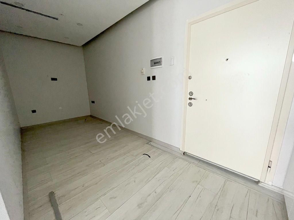 Ginza Lavinya Park Plaza'da E5 Cepheli Kiracılı Satılık Ofis - Görsel 10