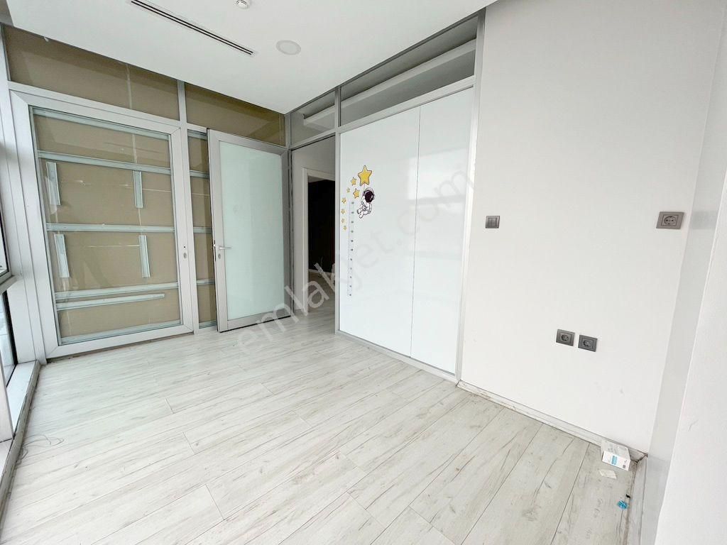Ginza Lavinya Park Plaza'da E5 Cepheli Kiracılı Satılık Ofis - Görsel 4