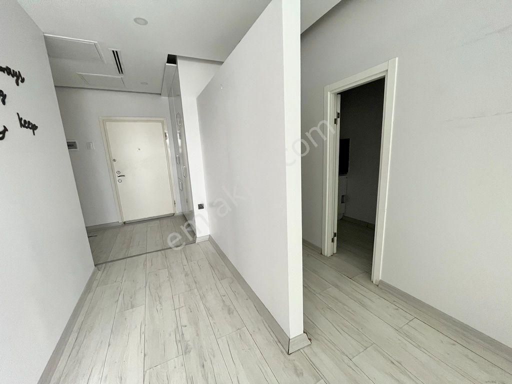 Ginza Lavinya Park Plaza'da E5 Cepheli Kiracılı Satılık Ofis - Görsel 6