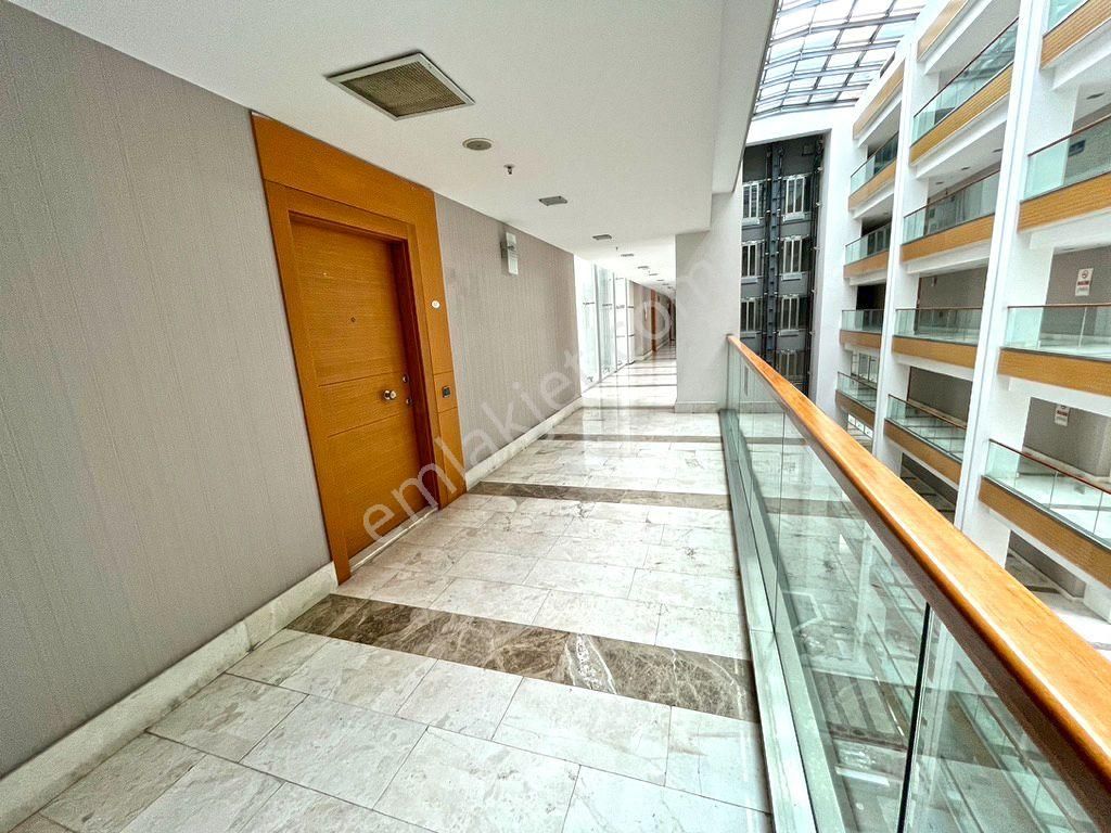 Ginza Lavinya Park Plaza'da E5 Cepheli Kiracılı Satılık Ofis - Görsel 12