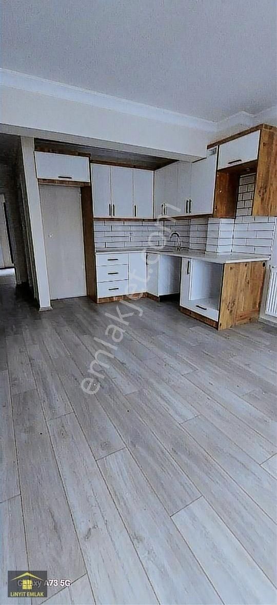 Soma Kurtuluş Kiralık Daire Soma Çarşı Merkezde Kiralık 1+1 0 Daire