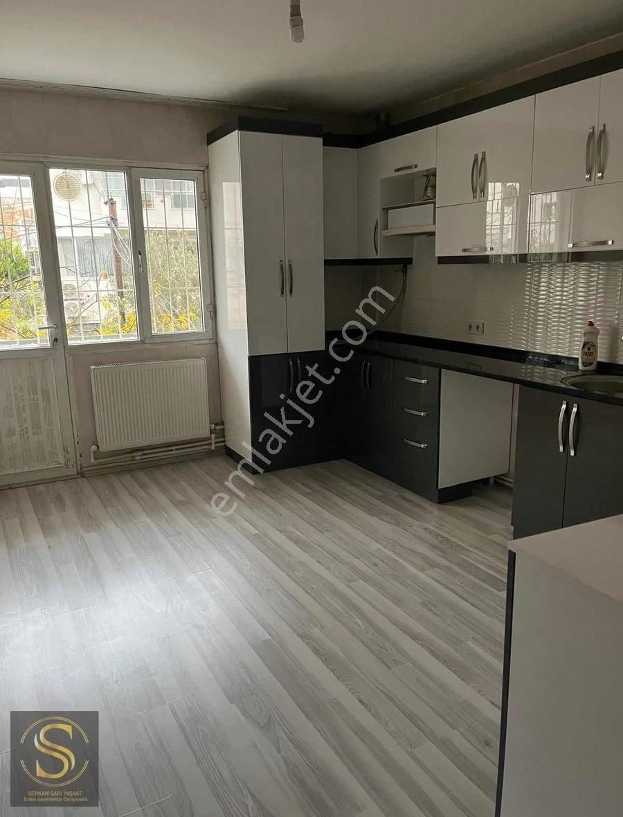 Bornova Atatürk Kiralık Daire Kiralık 3+1 Doğalgazlı Temiz Daire