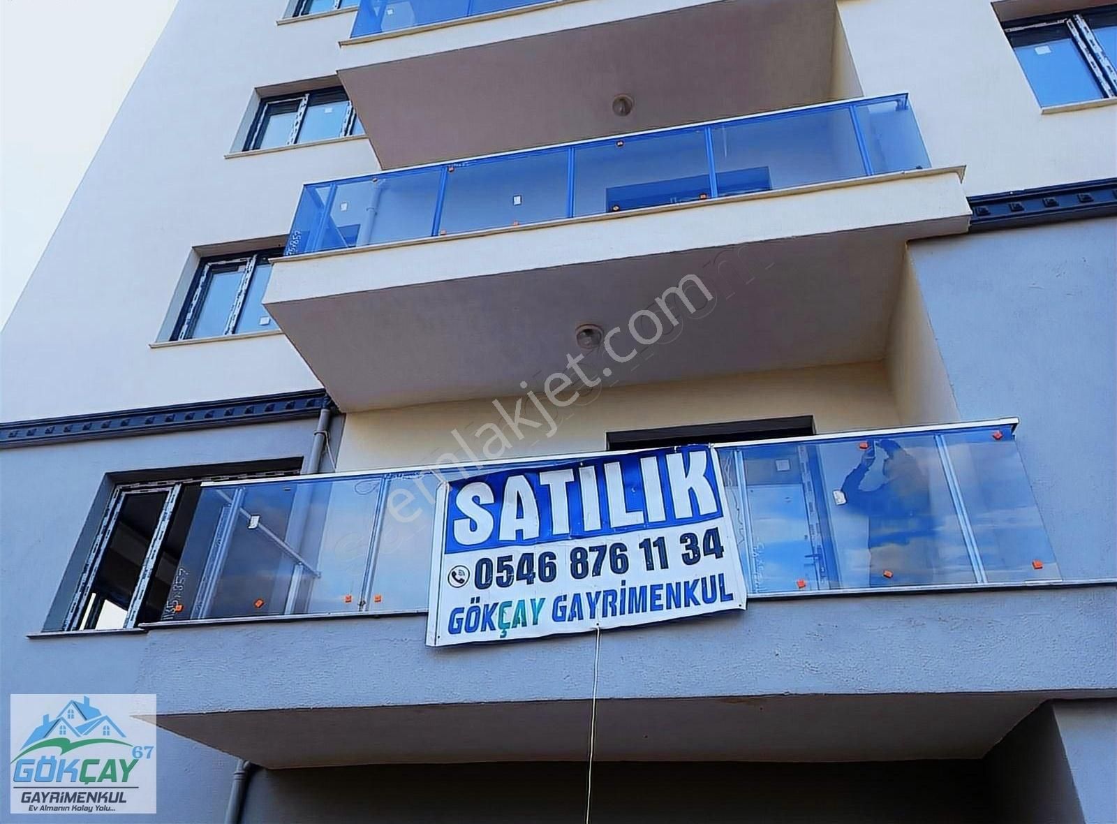 Uşak Merkez Cumhuriyet Satılık Daire Site İçinde Acil Satılık 3+1 Ebeveyn Banyolu Havuz Cepheli Daire