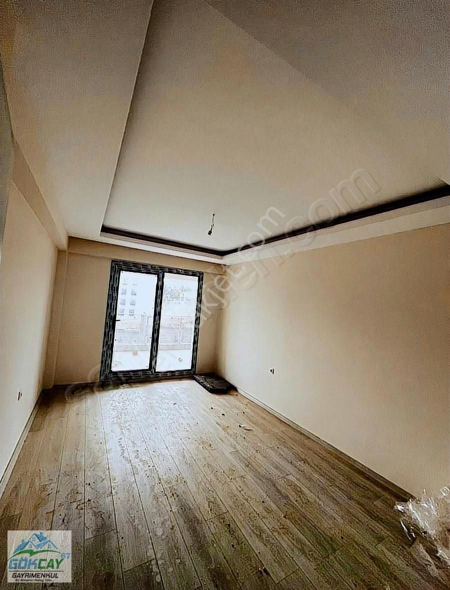 Site İçinde Acil Satılık 3+1 Ebeveyn Banyolu Havuz Cepheli Daire - Görsel 2