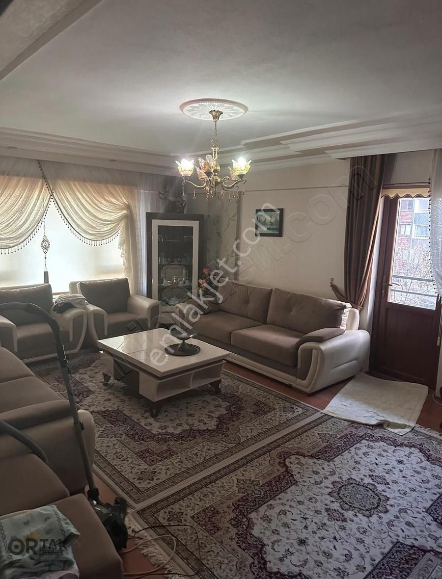 Gölbaşı Bahçelievler Satılık Daire Bahçelievler'de Satılık 3+1 Daire(açıklamayı Okuyun)