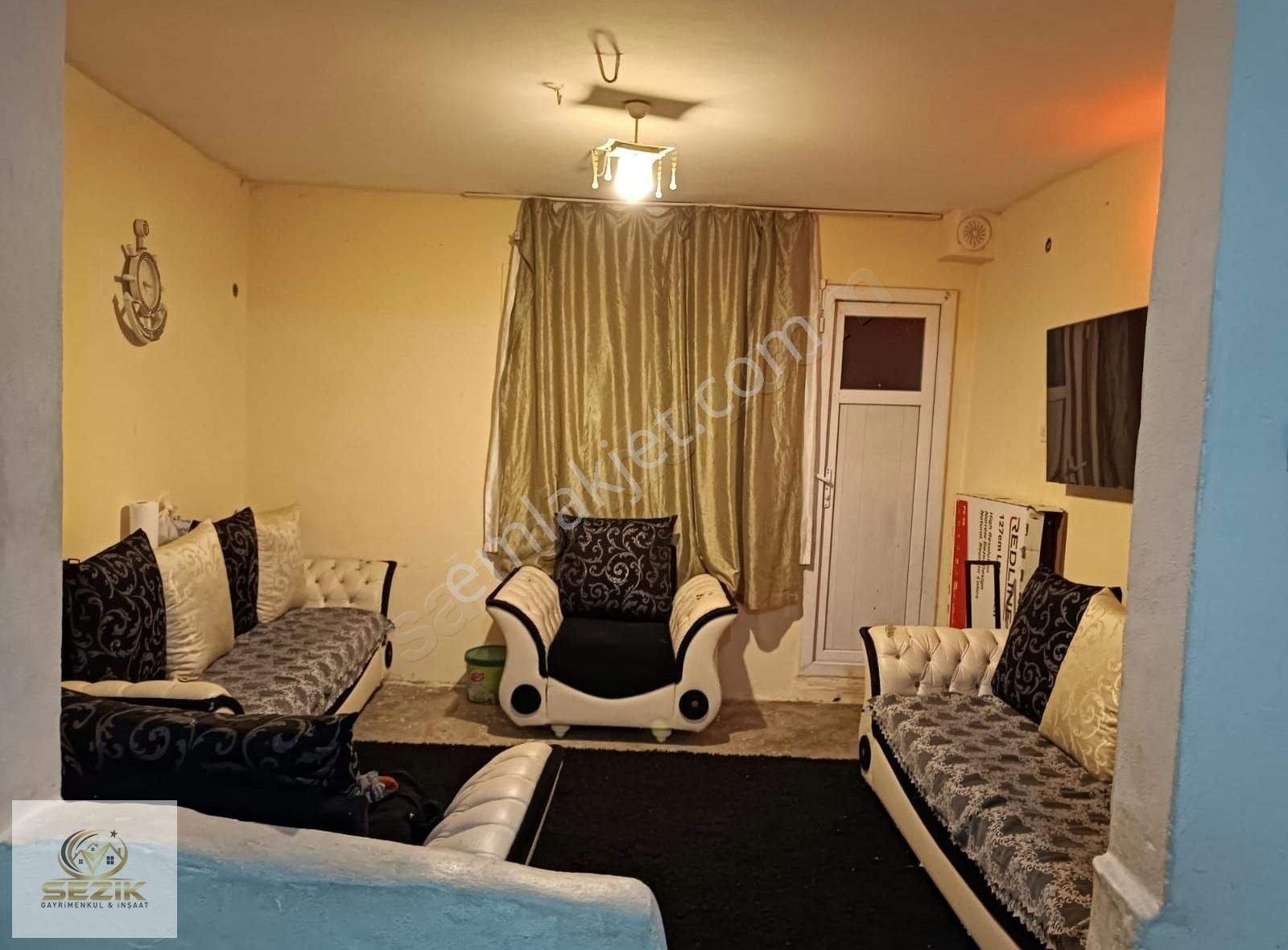 Yenibey Mh 3.5 Katlı Kiracılı Müstakil Ev Acil Satılık Güney Cph - Görsel 10