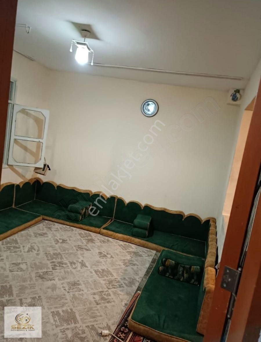 Yenibey Mh 3.5 Katlı Kiracılı Müstakil Ev Acil Satılık Güney Cph - Görsel 19