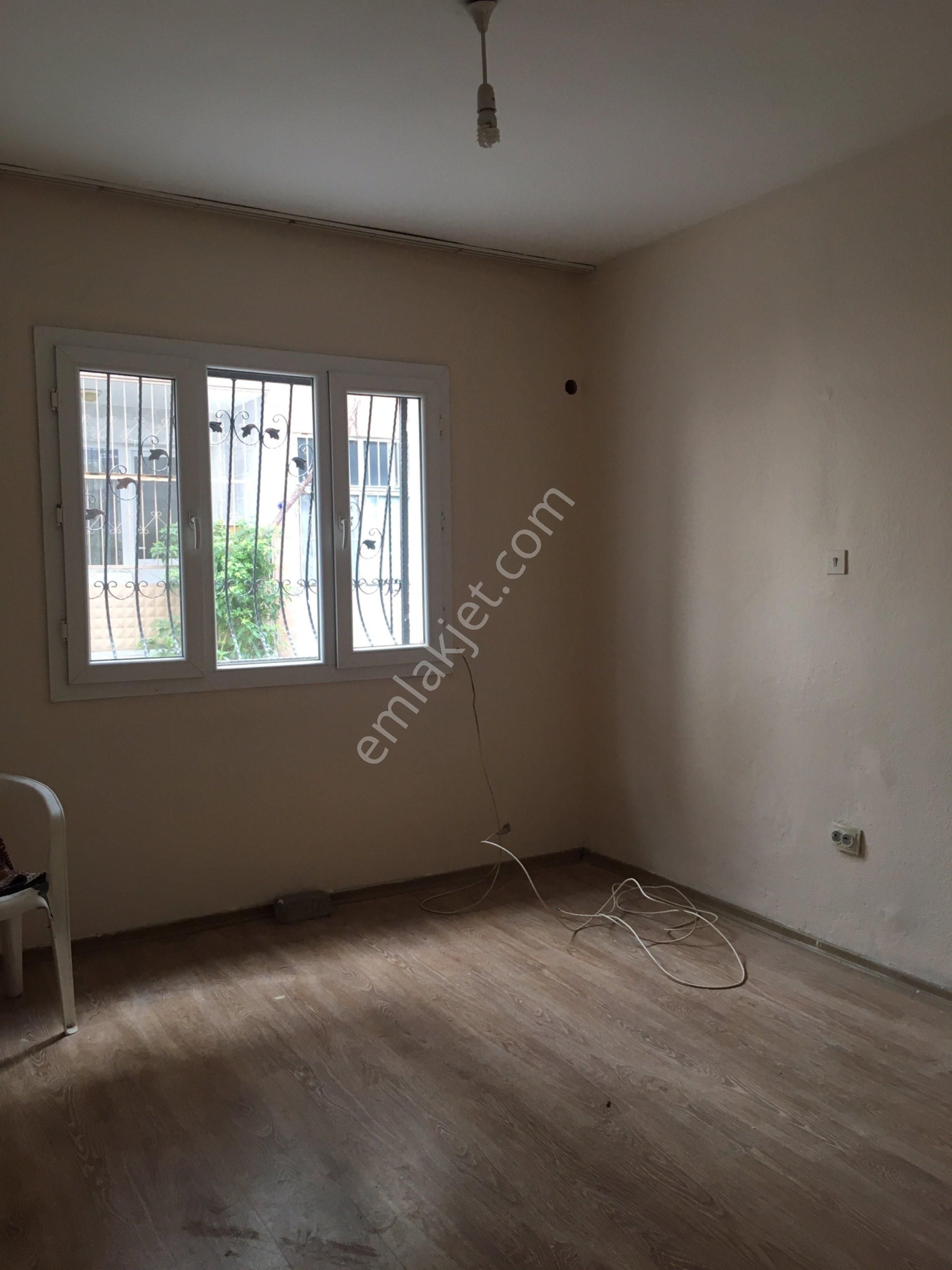 Karabağlar Selvili Kiralık Daire Kiralık Daire