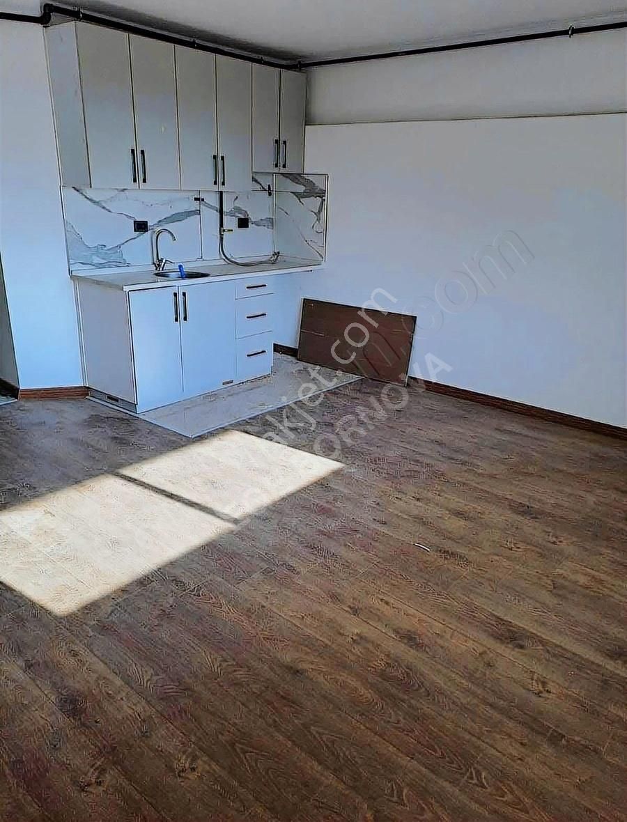 Bornova Atatürk Kiralık Daire Atatürk Mahallesi Yeni Binada,doğalgazlı 1+0 Sıfır Kiralık Daire