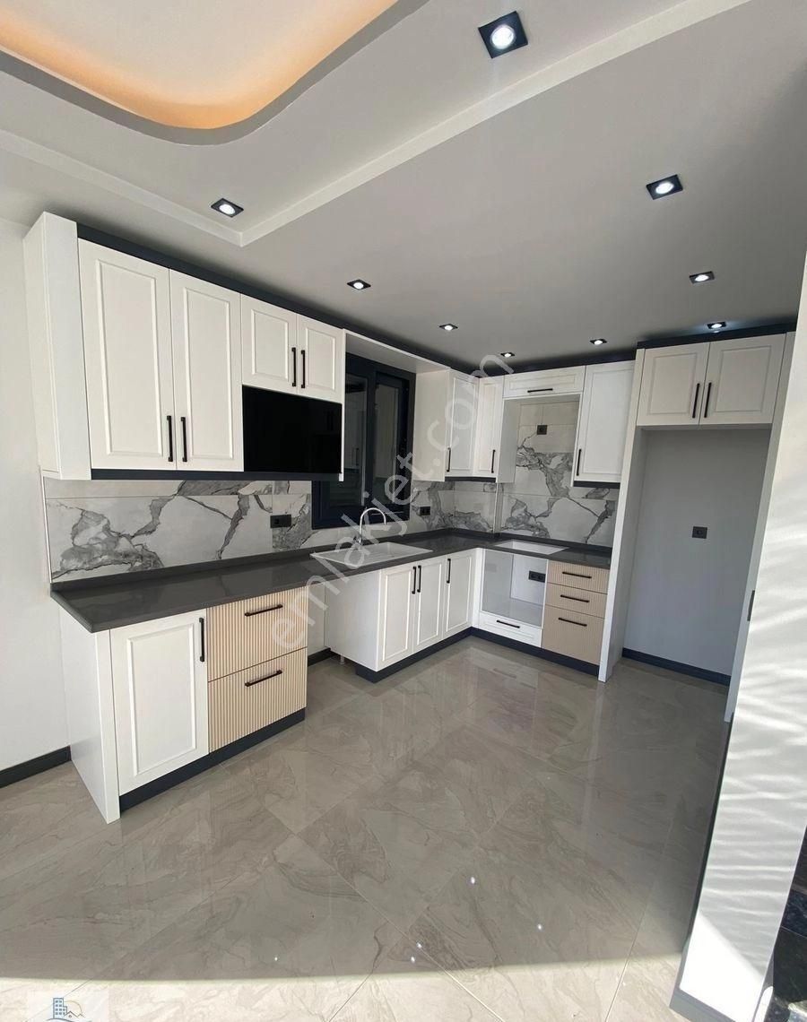 Didim Hisar Mahallesinde Otoparklı Geniş Teraslı 3+1 Villa - Görsel 35