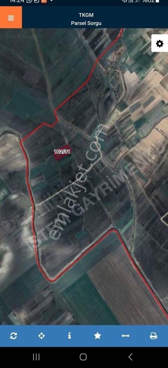 Vize Evrenli Köyü Satılık Tarla Vıze Evrenlı Koyunde 295 M² Tarladan Hıssemız Satılıktır