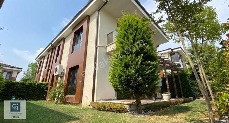 Başiskele Körfez Satılık Villa Başiskele Nar Konaklarında Geniş Bahçeli Satılık 3+1 Villa