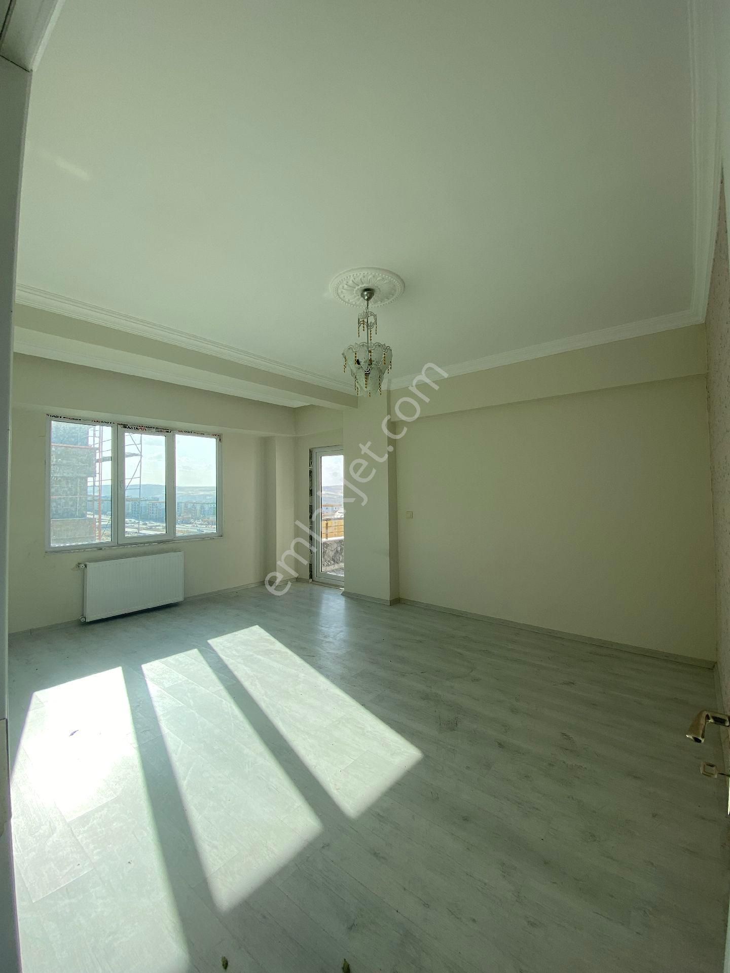 Karaköprü Seyrantepe Satılık Daire Seyrantepe Mah. Satılık 2+1 100m2 Giriş Kat Ful