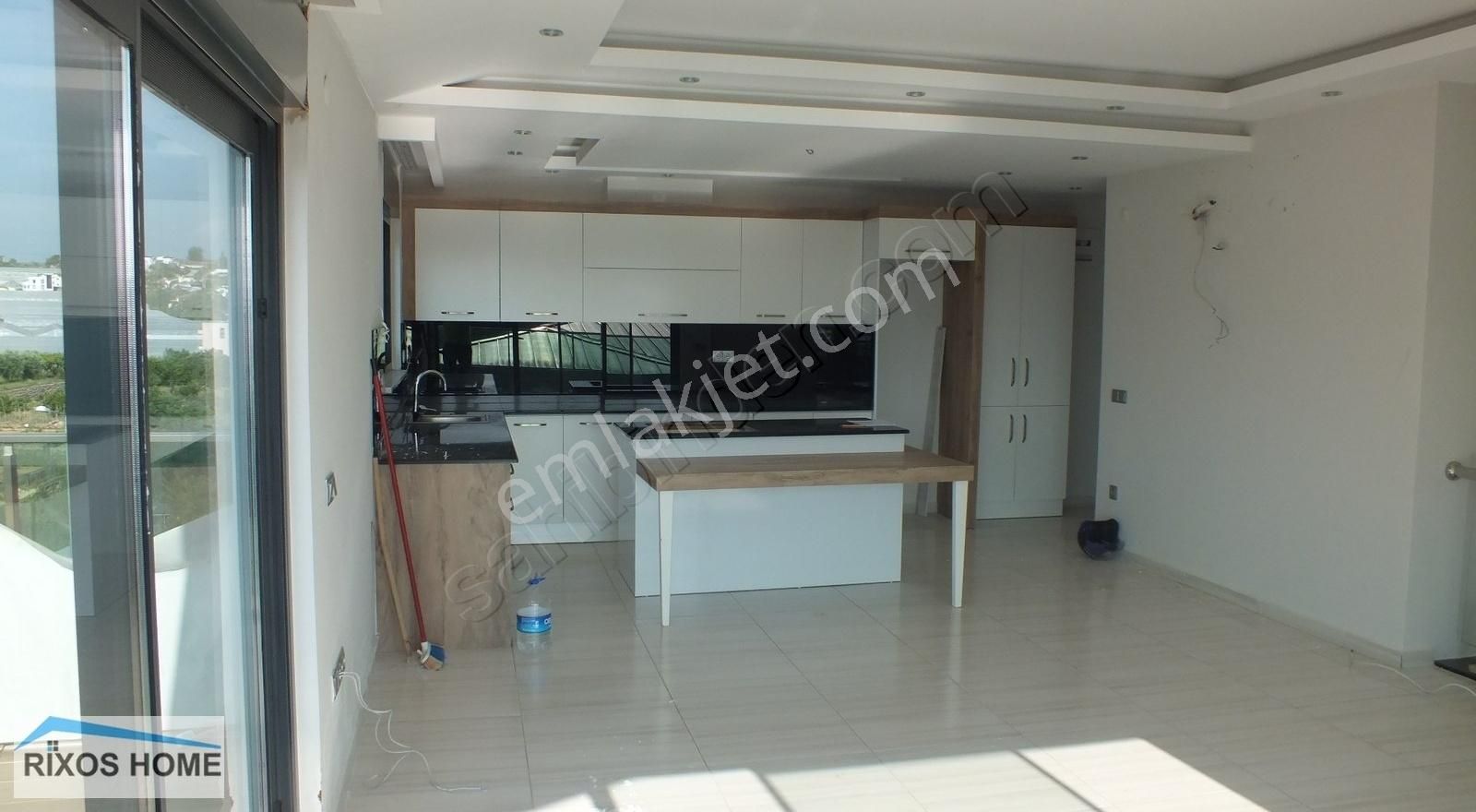 Alanya Avsallarda Satılık Lüks Dubleks - Görsel 2