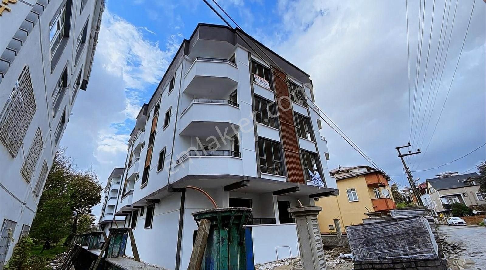 Çarşamba Sarıcalı Satılık Daire Öz-emmax Gayrimenkulden Satılık Ara Kat Fırsat Lüks 2+1 Daire