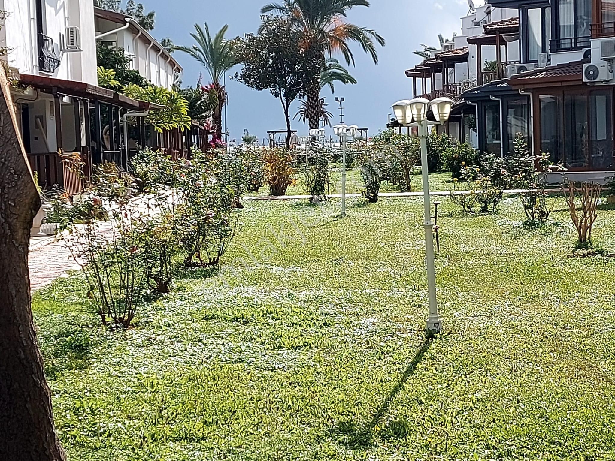 Anamur Güzelyurt Mahallesi Altınyunus Sitesinde Satılık 4+1 Tripleks Daire - Görsel 3